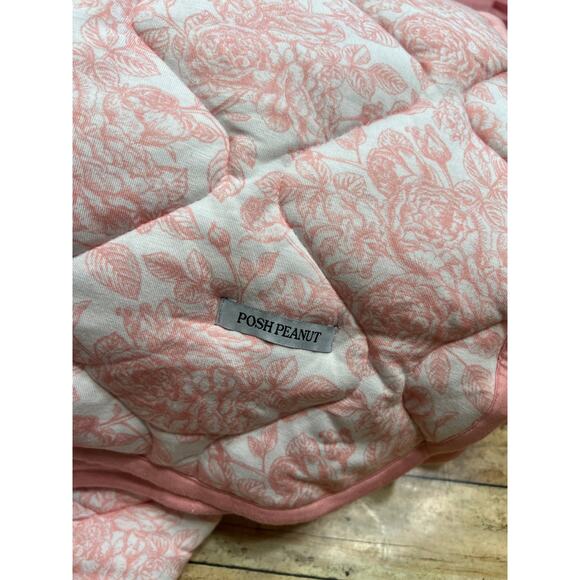 Posh Peanut Martina Pink Floral Bamboo Quilt - Picture 4 of 5